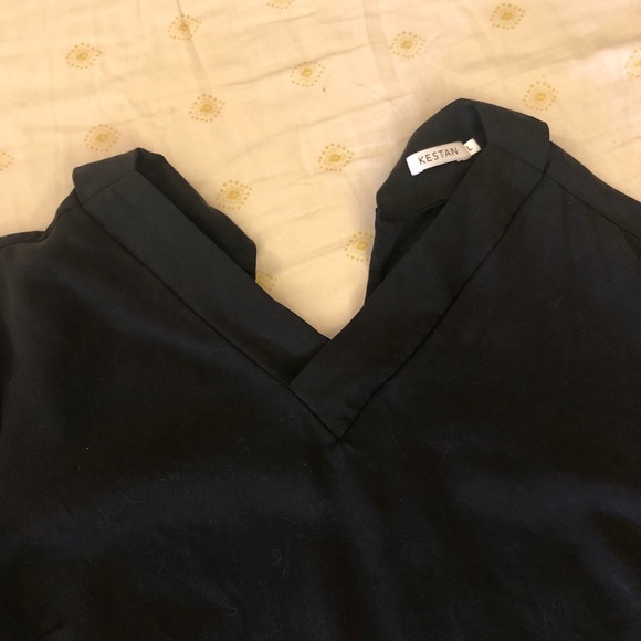 Kestan black blouse - Picture 3 of 5